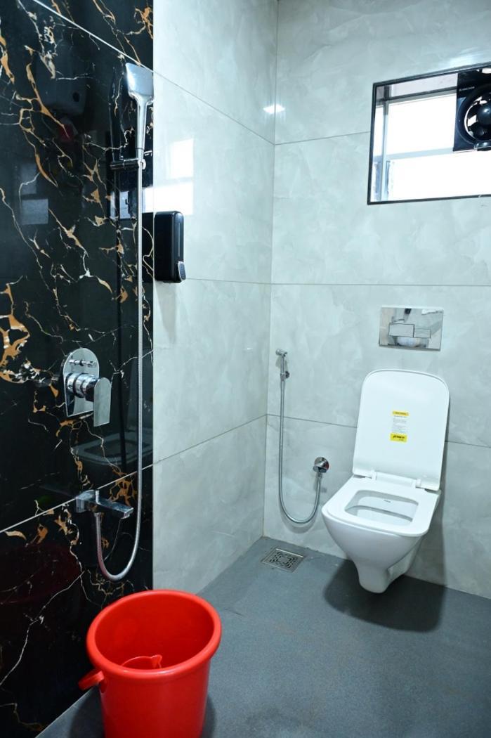 White House Villa-Private Pool Navelim ภายนอก รูปภาพ