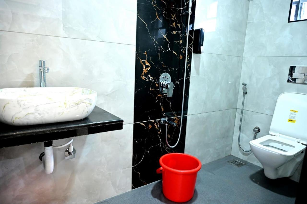 White House Villa-Private Pool Navelim ภายนอก รูปภาพ
