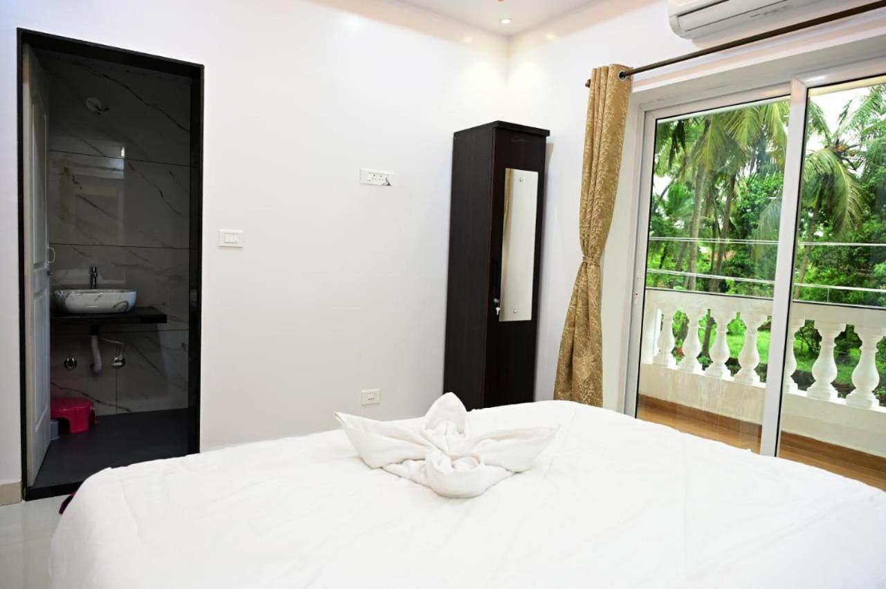 White House Villa-Private Pool Navelim ภายนอก รูปภาพ