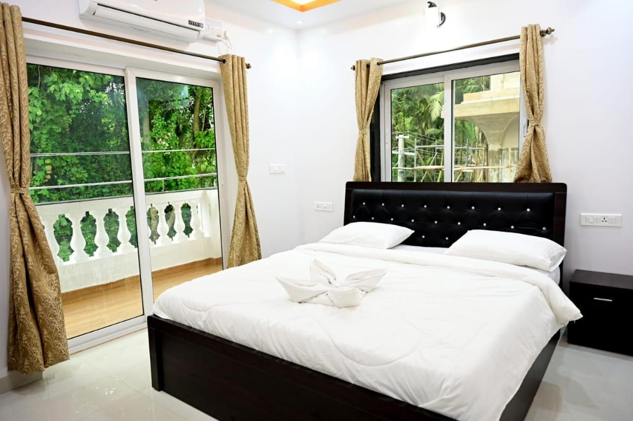 White House Villa-Private Pool Navelim ภายนอก รูปภาพ
