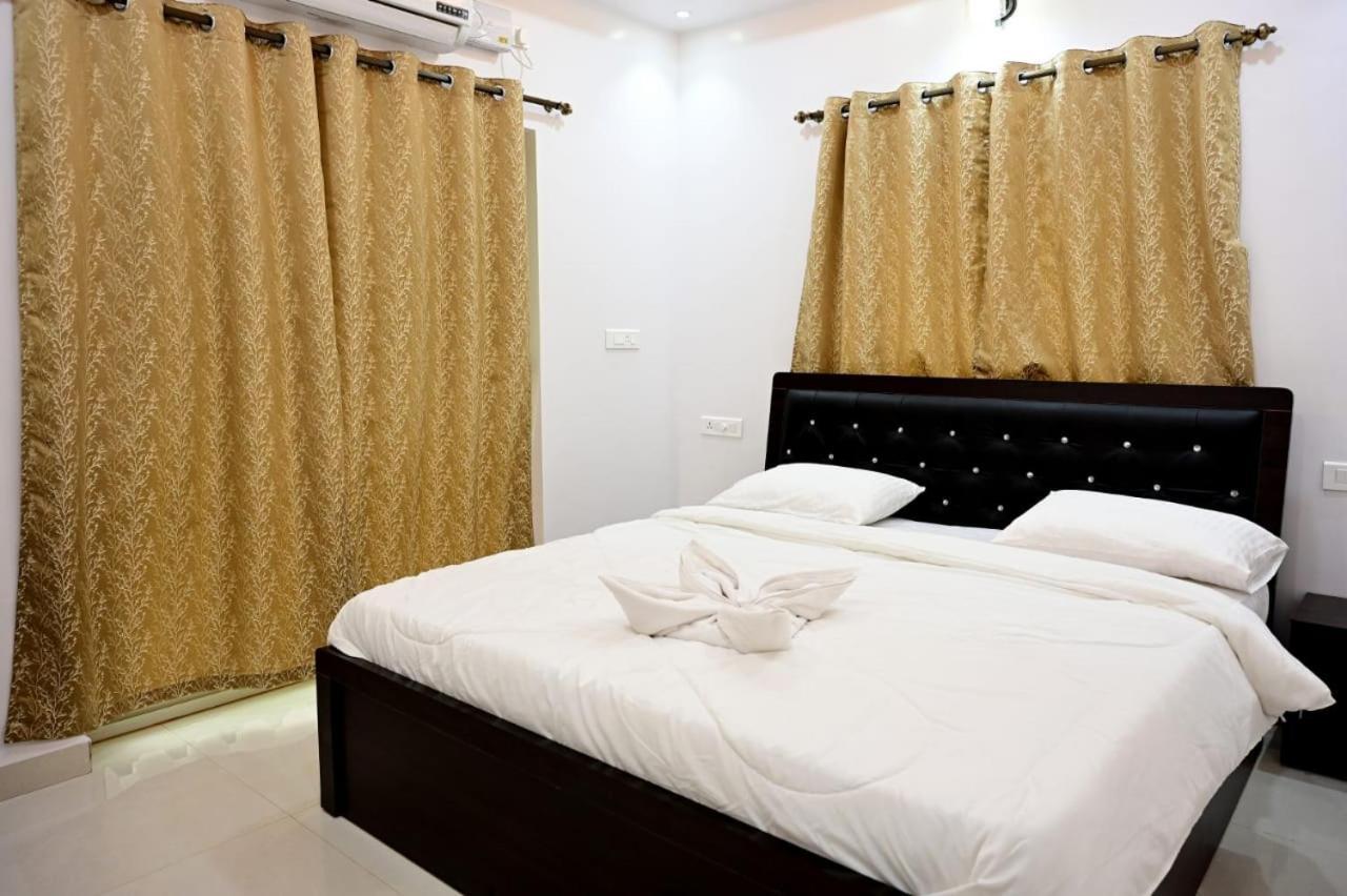 White House Villa-Private Pool Navelim ภายนอก รูปภาพ