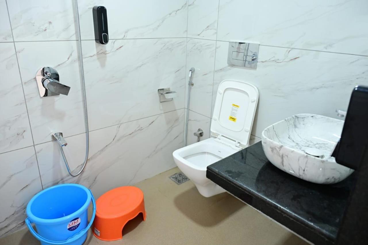 White House Villa-Private Pool Navelim ภายนอก รูปภาพ