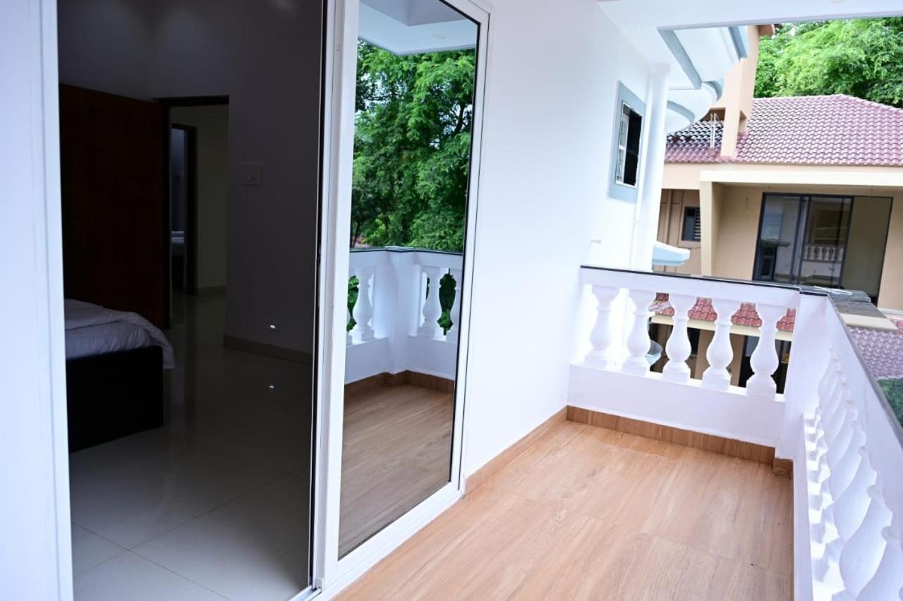 White House Villa-Private Pool Navelim ภายนอก รูปภาพ