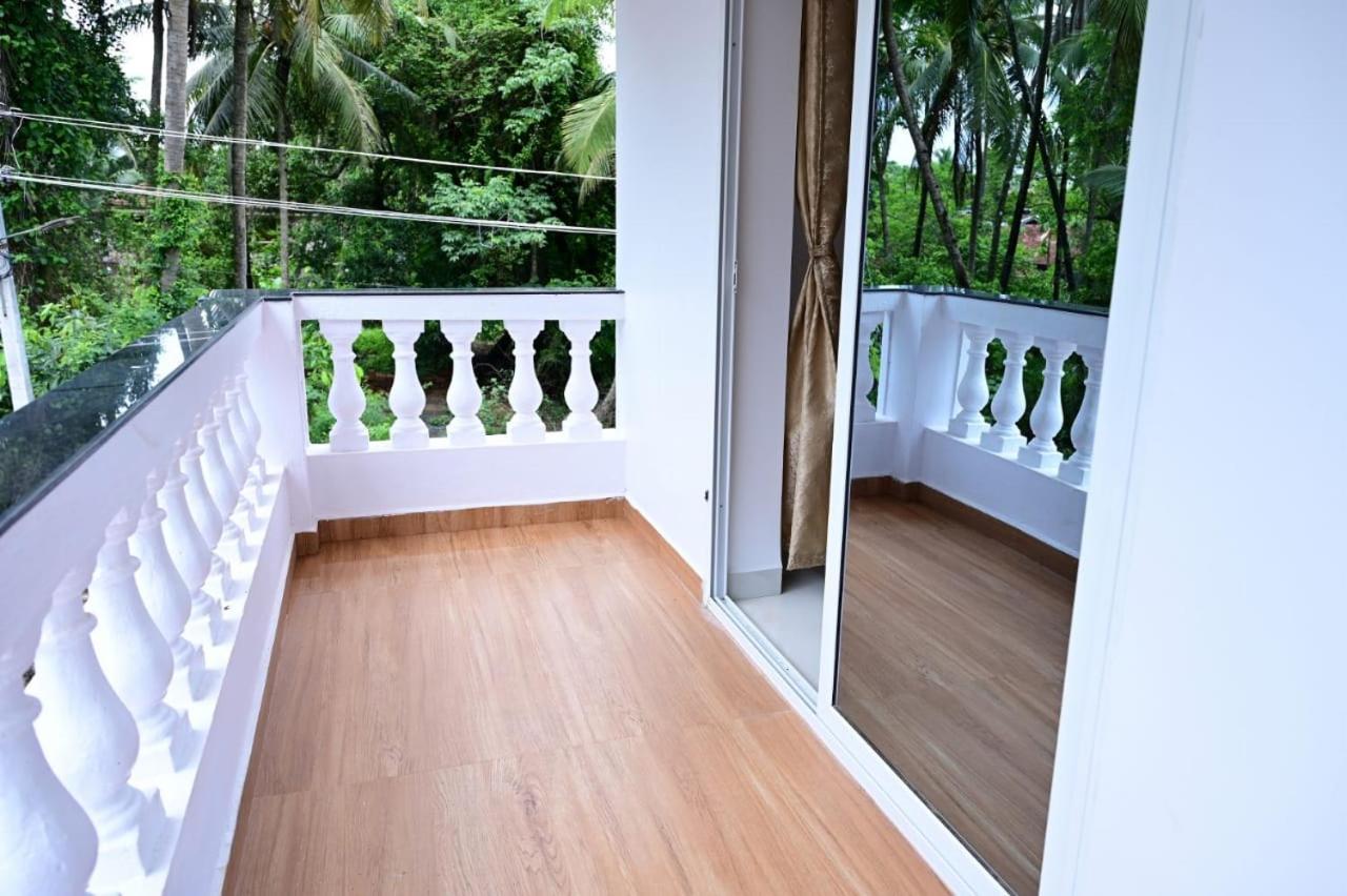 White House Villa-Private Pool Navelim ภายนอก รูปภาพ