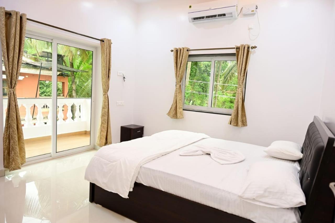 White House Villa-Private Pool Navelim ภายนอก รูปภาพ
